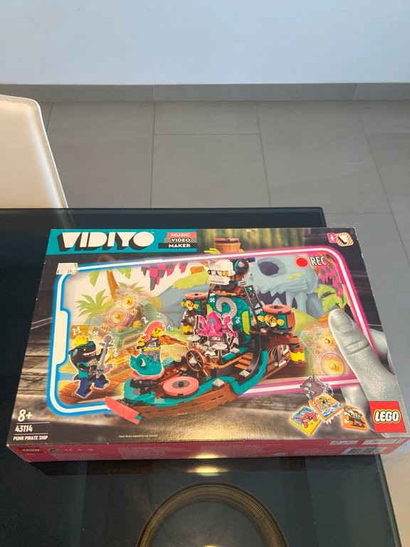 Lego Vidiyo Music Video maker 3